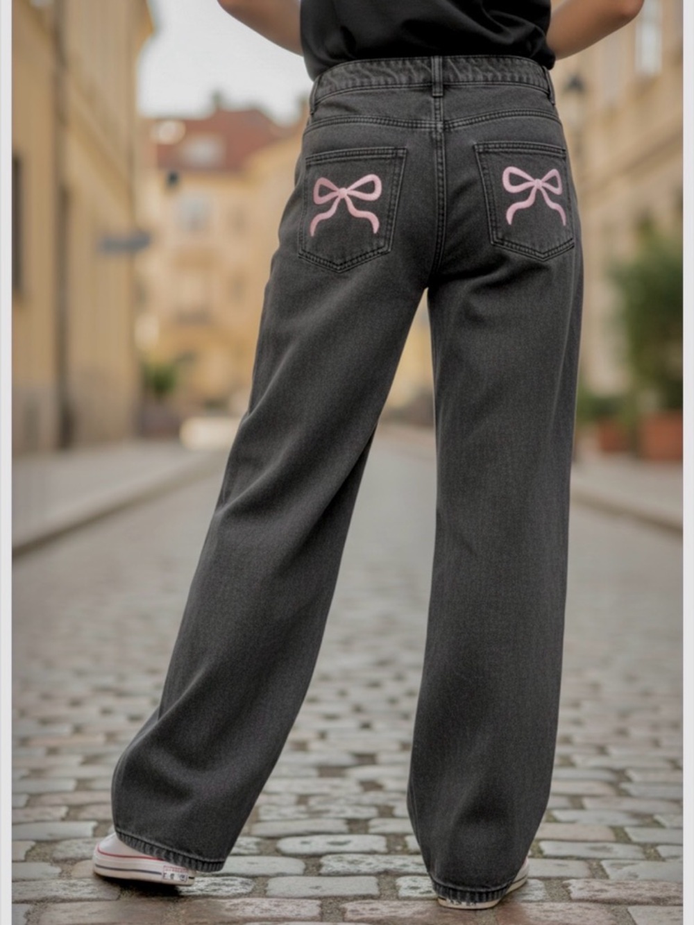Edikted Black Washed Wide Leg Baggy Jeans sz Small Pink Bow Back Pockets NWT